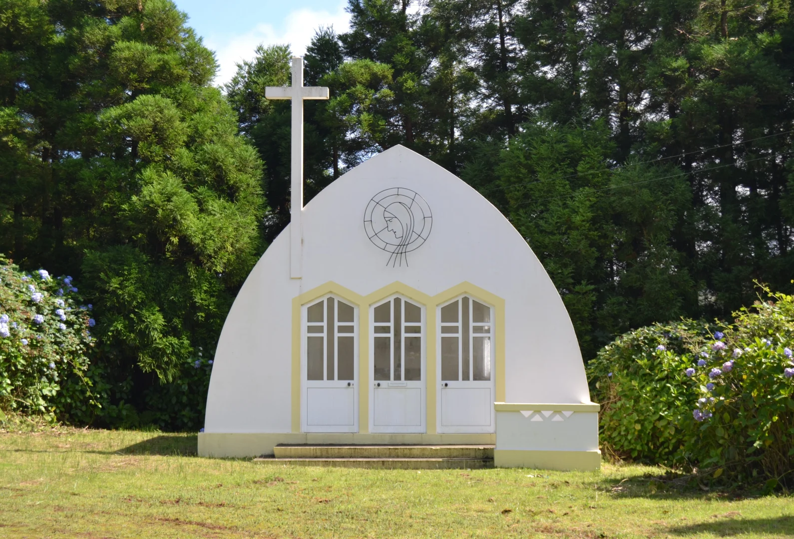 Capela N.ª Sr.ª das Flores